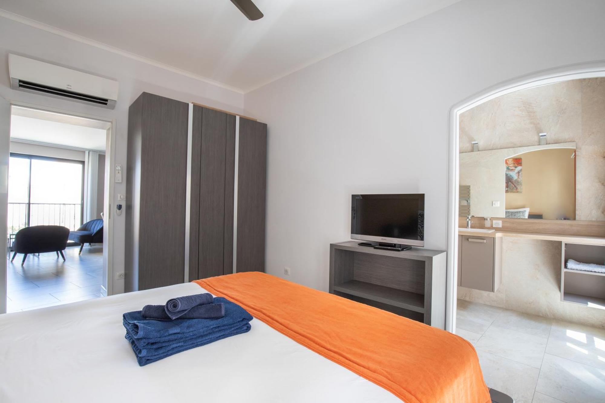 Au Coeur De L'Isle Apartment ภายนอก รูปภาพ